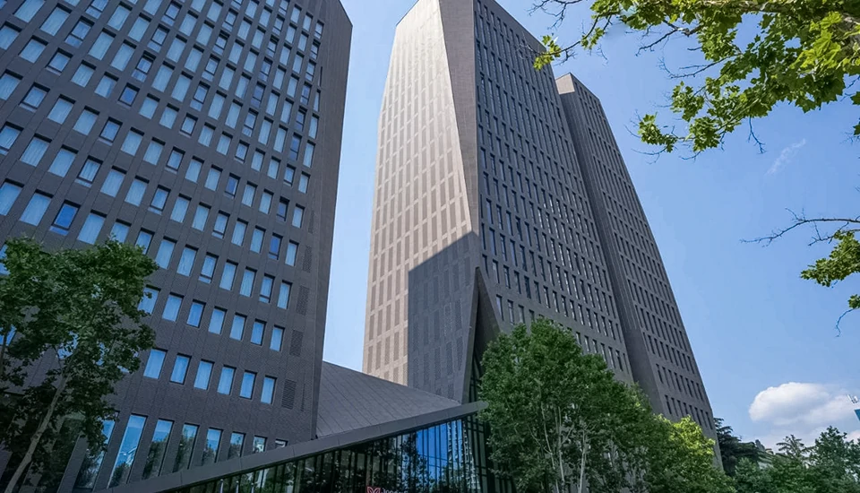 هتل هیلتون گاردن این ریور ویو تفلیس